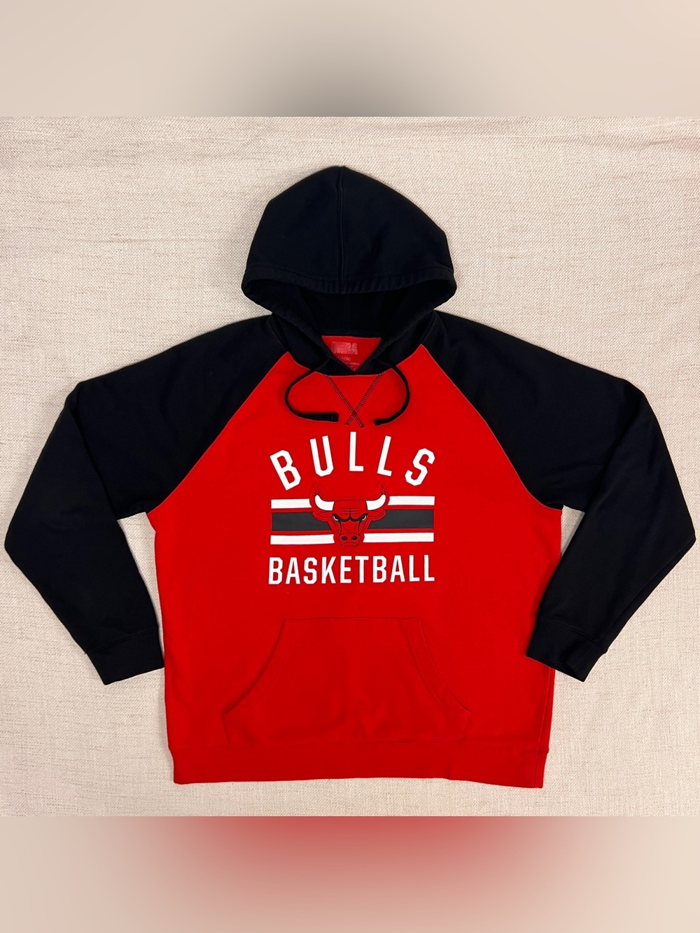 Chicago Bulls NBA Pullover Hoodie Red Black Basketball Logo Size XL